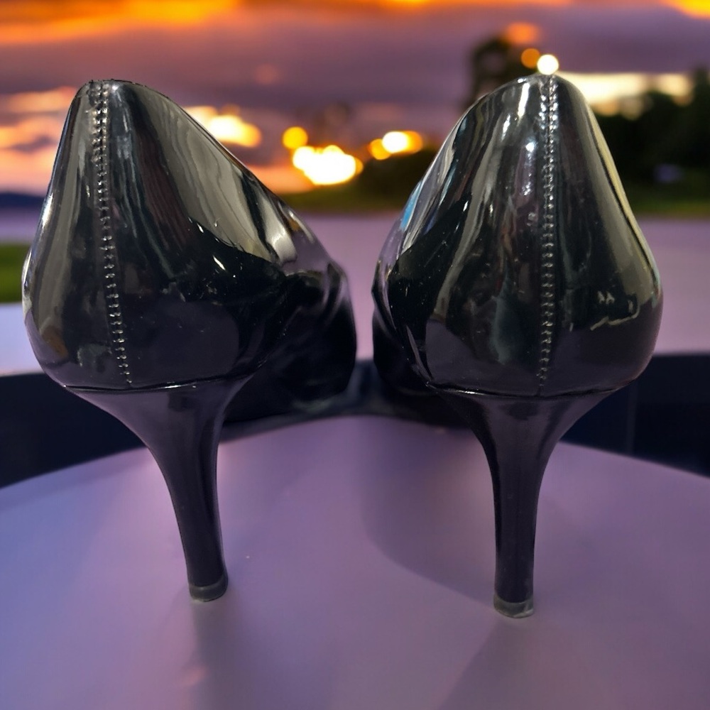 Bandolino Open Toed Black Patent Leather Pumps - Picture 2 of 7